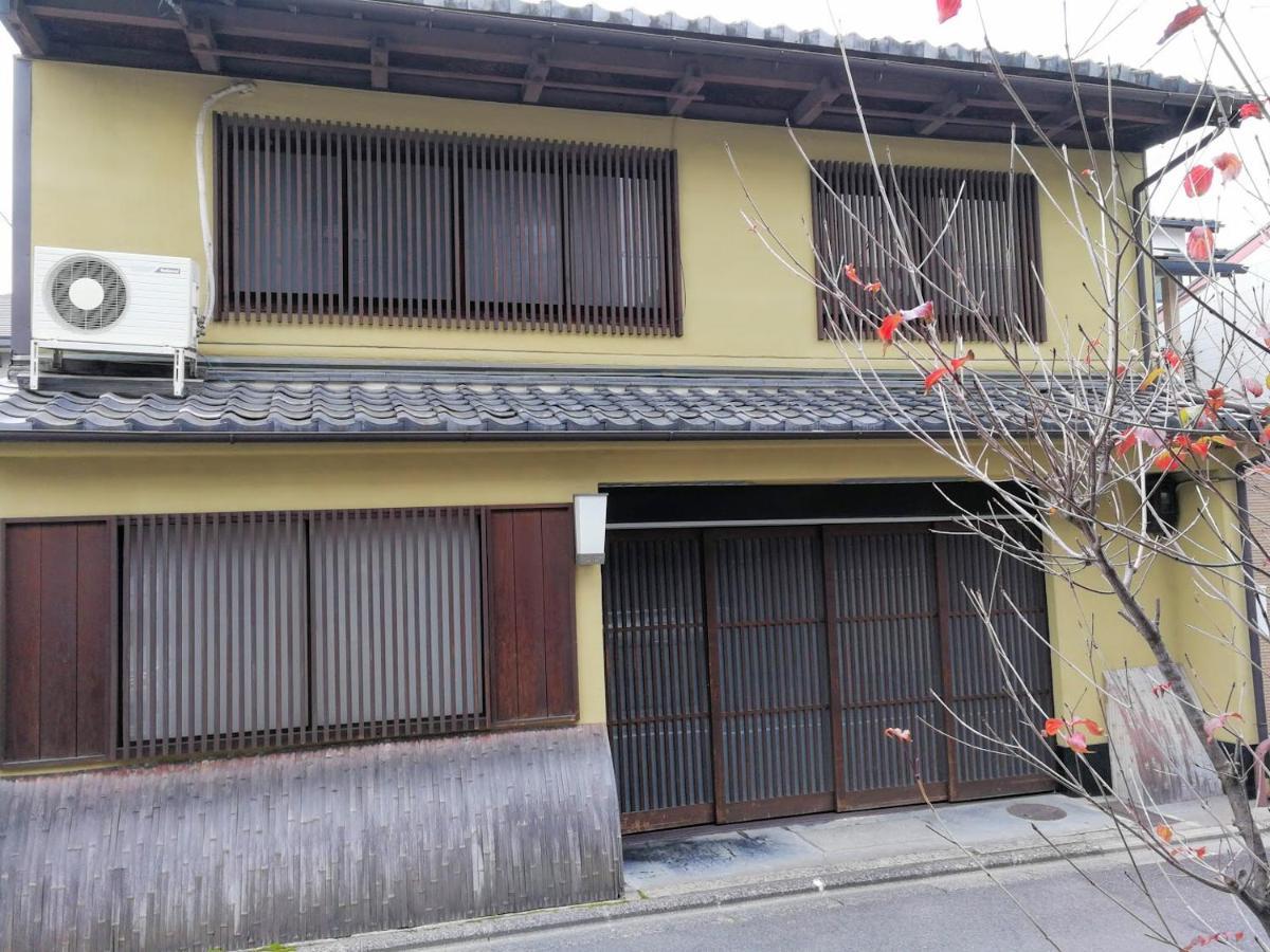 京都二条城近く京町屋120年の歴史に泊まる Екстериор снимка